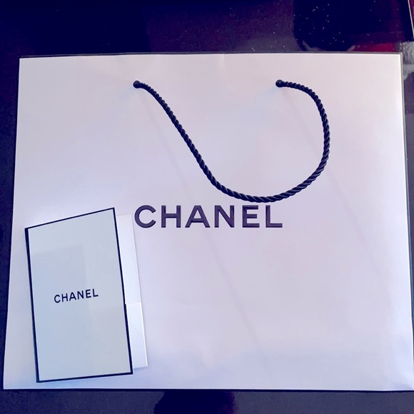 Chanel N°5 Water Bottle - RARE & Authentic - Picture 5 of 5